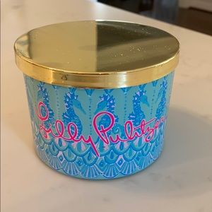 NWT lilly Pulitzer candle!